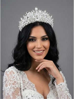 Magic Tiara Taçlı Gelin Saç Aksesuarı – Kristal Işıltılı Yüksek Model