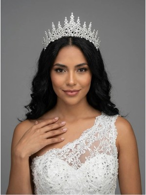 Magic Tiara Zarif Kristal Taç – Özel Günlerin Işıltılı Tamamlayıcısı