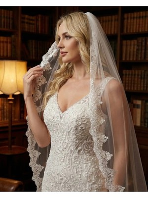 Magic Tiara Fransız Dantel Kenarlı Gelin Duvakı – Zarif ve Romantik Dokunuş