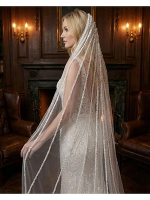 Magic Tiara Şerit Boncuk Işlemeli Gelin Duvağı – Modern ve Göz Alıcı Tasarım