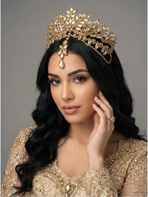 Magic Tiara Kristal Taşlı Gelin Tacı – 7 Farklı Renk Seçeneğiyle Işıltınızı Yansıtın