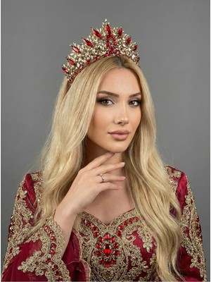 Magic Tiara Işıltılı Kına Gecesi Tacı – Kristal Taşlı Gösterişli Model