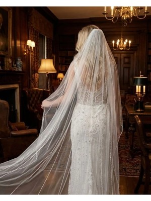 Magic Tiara Ince Dikey Boncuk Işlemeli Gelin Duvağı – Zarif ve Modern Dokunuş