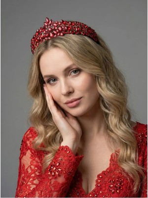 Magic Tiara Kristal Taşlı Işıltılı Kraliçe Model Gelin Tacı - Zarif Düğün Saç Aksesuarı