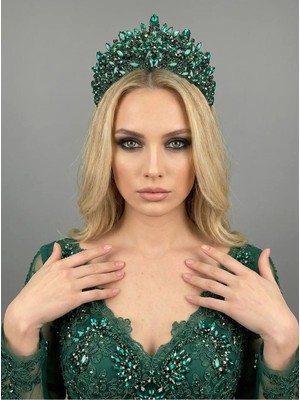 Magic Tiara Taçlı Gelin Saç Aksesuarı – Kristal Işıltılı Yüksek Model