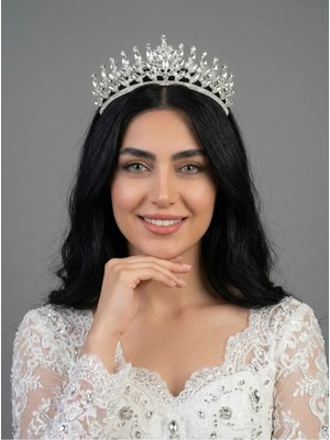 Magic Tiara Kristal Taşlı Kraliçe Model Gelin Tacı - Işıltılı Düğün Saç Aksesuarı