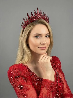 Magic Tiara Zarif Kristal Taç – Özel Günlerin Işıltılı Tamamlayıcısı