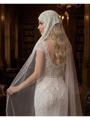 Magic Tiara Incili Baş Detaylı Gelin Duvağı – Zarafet ve Gelenek Bir Arada