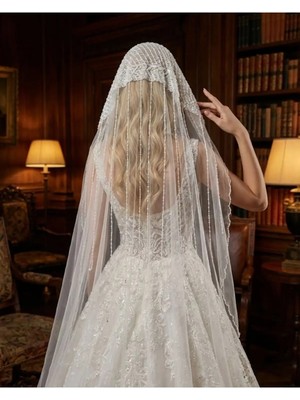Magic Tiara Kristal Boncuklu Örme Başlıklı Gelin Duvağı – Geleneksel ve Zarif