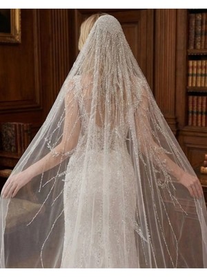 Magic Tiara Işıltılı Boncuk Işlemeli Gelin Duvağı – Şık ve Zarif Tasarım