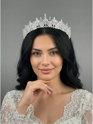 Magic Tiara Yüksek Model Kristal Gelin Tacı – Parlak ve Zarif Kraliyet Tarzı Taç