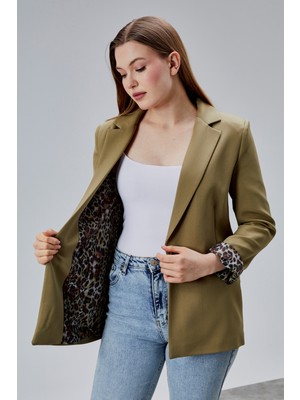 Bolivente Koyu Haki Leopar Kolu Katlama Detaylı Regular Vatkalı Blazer Ceket