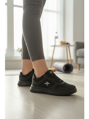 Enoch Kadın Spor Ayakkabı Amblem Işlemeli Fileli Düz Tabanlı Sneaker Spor