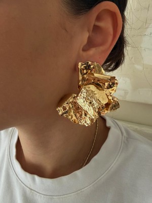 Lotus Kadın Küpe Altın Kaplama Çelik Küpe Suya Dayanıklı Kararma Yapmaz Minimal Küpe