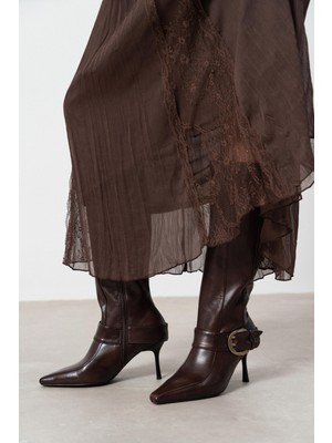 Nişantaşı Shoes Lure Kahve Mat Toka Detaylı Sivri Burun Ince Topuklu Çizme