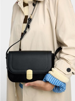 Parfois Kadın Kapaklı Deri Efektli Çapraz Çanta