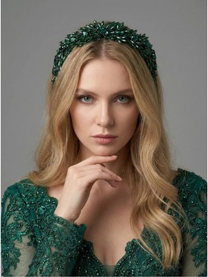 Magic Tiara El Yapımı Çiçek Detaylı Taç – Zarif ve Romantik Dokunuş