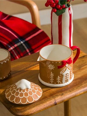 Feyza Design Yılbaşı Temalı Seramik Demlik 590 Ml, Şık ve Kullanışlı Tasarım