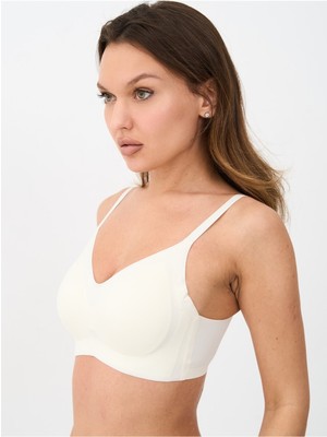 Alya Underwear Kadın Hafif Dolgulu Ince Askılı Dikişsiz Lazer Kesim Hayalet Sütyen