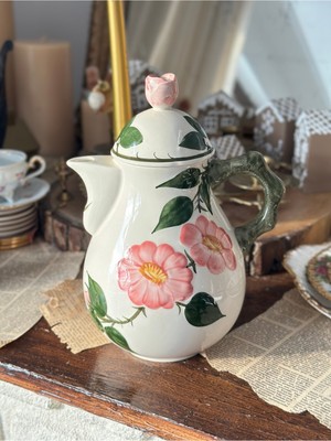 Feyza Design El Boyaması Pembe Çiçekli Porselen Çaydanlık, Antika Villeroy Boch