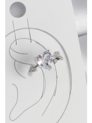 Kuzgun Ticaret Pirinç Gümüş Renk Zirkon Taşlı Yıldız Model Kadın Kıkırdak Küpe - Lisinya