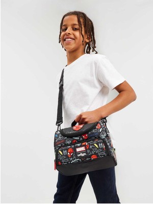 Smiggle Marvel Spider-Man Çift Bölmeli Askılı Beslenme Çantası Siyah – Isı Yalıtımlı, Lisanslı