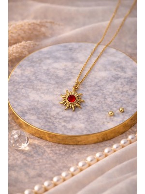 Kırmızı Taşlı Zarif Vintage Mini Güneş Kolye (Çapı:1,3cm)