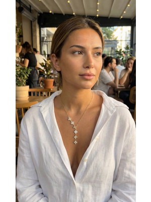 Hayat Store 316L Çelik Zincir Gold Renk Yonca Model Kadın Kolye - Lisinya