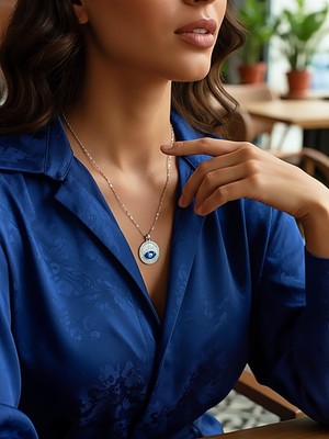 QA Quella Accessories Çelik Yuvarlak Plaka Işlemeli Nazar Göz 14K Gümüş Kaplama Zincir Kolye 40+5 cm