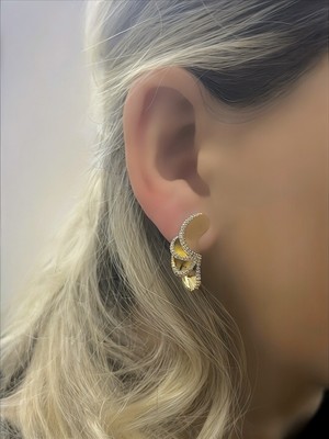 QA Quella Accessories Rodyum Kıvrım Zirkon  Gold Küpe