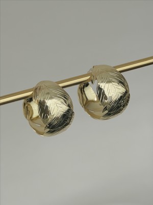 QA Quella Accessories Özel Seri Kalın Halka Yaprak Desen 14 Ayar Altın Kaplama Gold Küpe