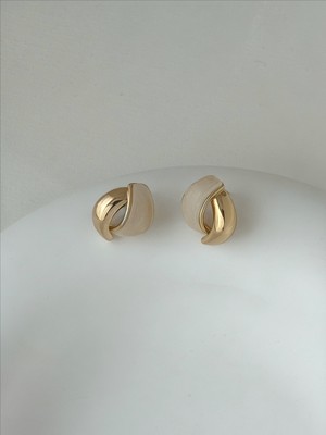 QA Quella Accessories Özel Seri Çift Görünüm Akrilik 14 Ayar Altın Kaplama Gold Küpe