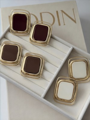 QA Quella Accessories Özel Seri  Kare Büyük Plaka 14 Ayar Altın Kaplama Beyaz & Bordo & Kahve Gold Küpe - Beyaz