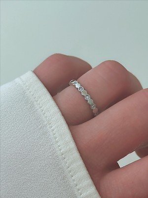 QA Quella Accessories Özel Seri Petek  Zirkon Taşlı 14 Ayar Gümüş Kaplama Silver Yüzük Size: 7