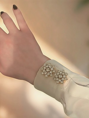 QA Quella Accessories Kristal Taşlı Lotus Çiçek  Gold Düğme Aksesuarı Broş - Tek