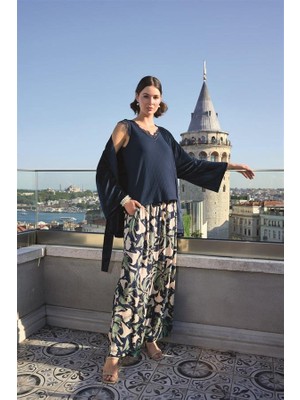 Hayat Store Arias Closet Yaprak Desenli ve Dantelli 3'lü Pijama Takımı