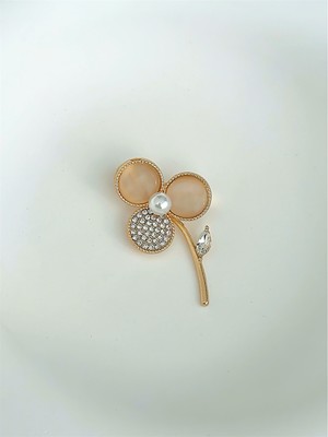 QA Quella Accessories Zirkon Tasarım Altın Kaplama Beyaz Incili Çiçek Gold Broş