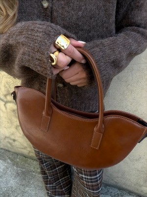 QA Quella Accessories Fora Deri Fermuarlı Askılı El Kol Omuz Çapraz Taba Çanta