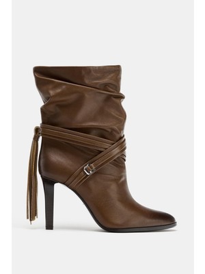 Allbucks Zara, Püsküllü %100 Deri Bilektetopuklu Bot ABZRA3767