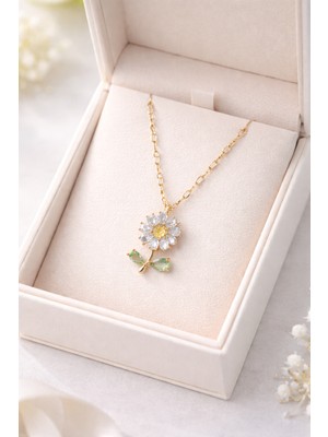 Youday Accessories Zirkon Taşlı Çiçek Figürlü Gold Renk Çelik Kolye Model 11 – Kararmaz, Şık ve Zarif Tasarım