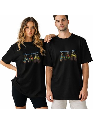 Kidilia Tırmanış Ayakkabısı Görselli Unisex Bisiklet Yaka Tasarım Tshirt - Beden: Lrenk: Siyah