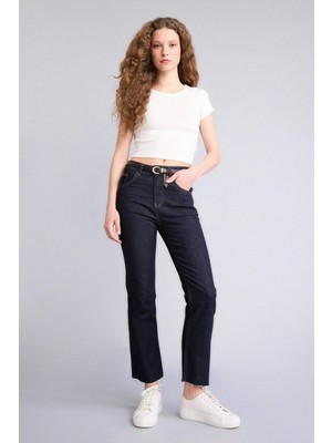 DeFacto Crop Flare Fit Yüksek Bel Jean Pantolon G7548AX26SP