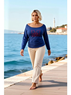 Benerly Kadın Büyük Beden Bluz Omzu Açık Kayık Yaka Uzun Kol Fitted Kesim Süprem Örme Slogan Desenli