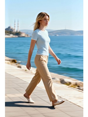 Benerly Kadın Bluz Fitted Bisiklet Yaka Kısa Kol Kaşkorse Örme Biyeli Esnek Yapı Günlük Kullanım Şık