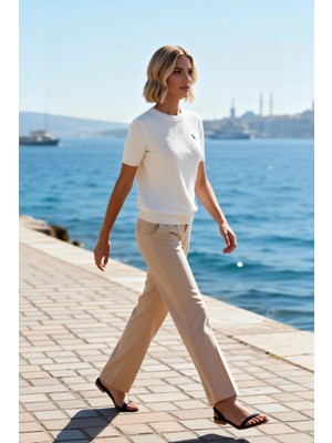 Benerly Kadın Bluz Bisiklet Yaka Kısa Kol Saç Örgü Triko Regular Kalıp Ince Dokuma Tek Plaka Casual Günlük