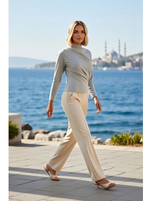 Benerly Kadın Büyük Beden Bluz Dik Yaka Uzun Kol Örme Kumaş Büzgü Detaylı Fitted Kalıp Sandy Dokuma