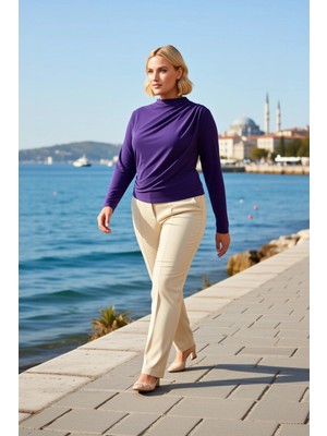 Benerly Kadın Büyük Beden Bluz Dik Yaka Uzun Kol Örme Kumaş Büzgü Detaylı Fitted Kalıp Sandy Dokuma