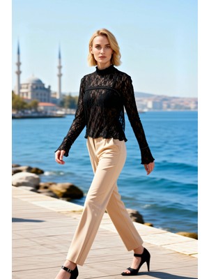 Benerly Kadın Bluz Dik Yaka Uzun Kol Dantel Örme Fitted Kalıp Aksesuar Detaylı Esnek Dokulu Regular Boy