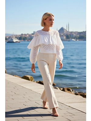 Benerly Kadın Bluz Geniş Kalıp Bisiklet Yaka Uzun Kol Fırfır Detaylı Dokuma Brode Işlemeli Şık