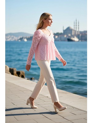 Benerly Kadın Büyük Beden Bluz Kalp Yaka Uzun Standart Kol Dantel Dokuma Örme Kumaş Regular Kalıp Düz Desen